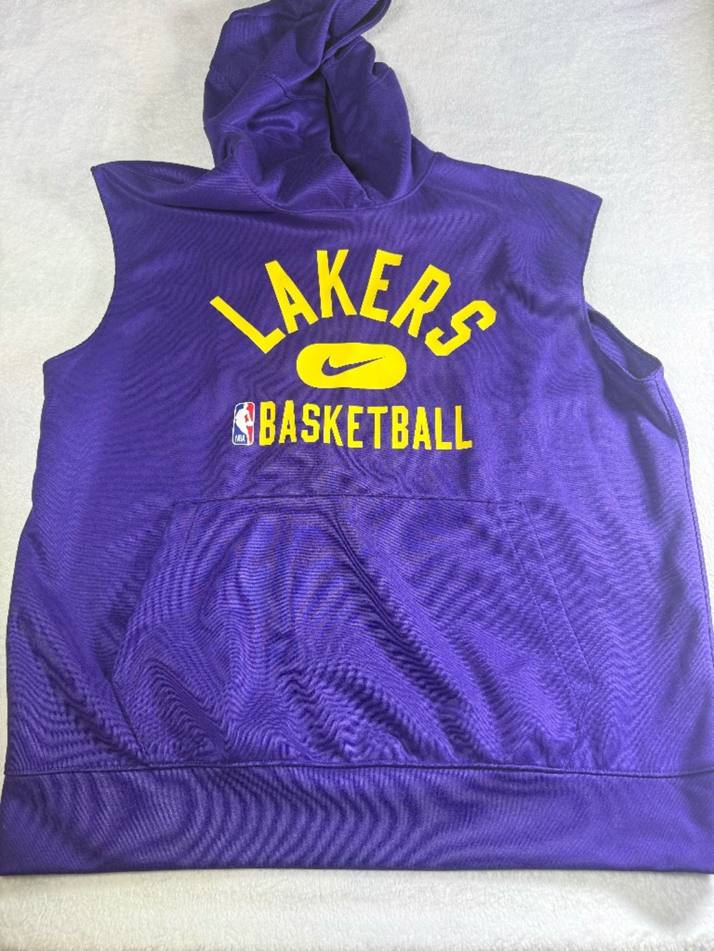 NBA LAKERS TEAM ISSUED PURPLE SLEEVELESS HOODIE SIZE LARGE